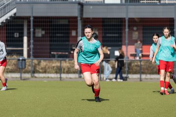 Bild 95 - wBJ Eimsbuettler TV - SV Werder Bremen : Ergebnis: 0:1